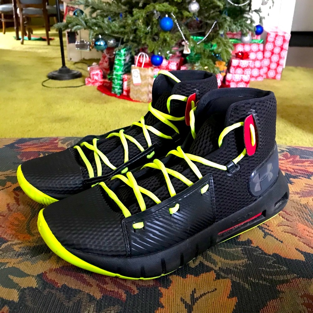 Under Armour Men’s Size 9 Shoes